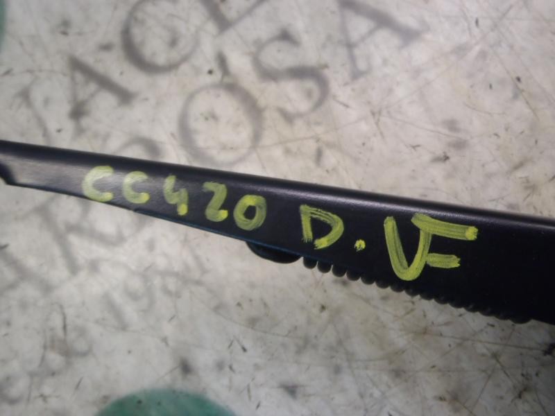 Recambio de brazo limpia delantero derecho para opel corsa d cmon referencia OEM IAM   