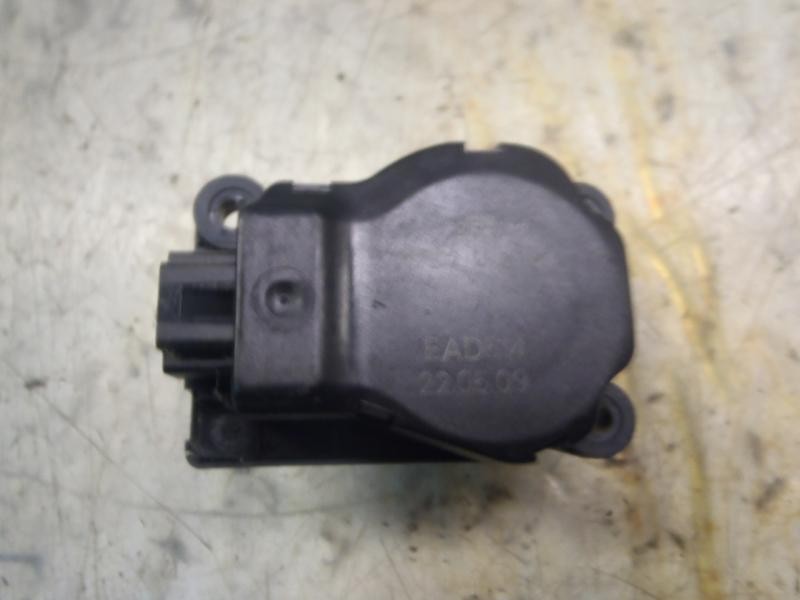 Recambio de motor electrico para opel zafira b enjoy plus referencia OEM IAM   
