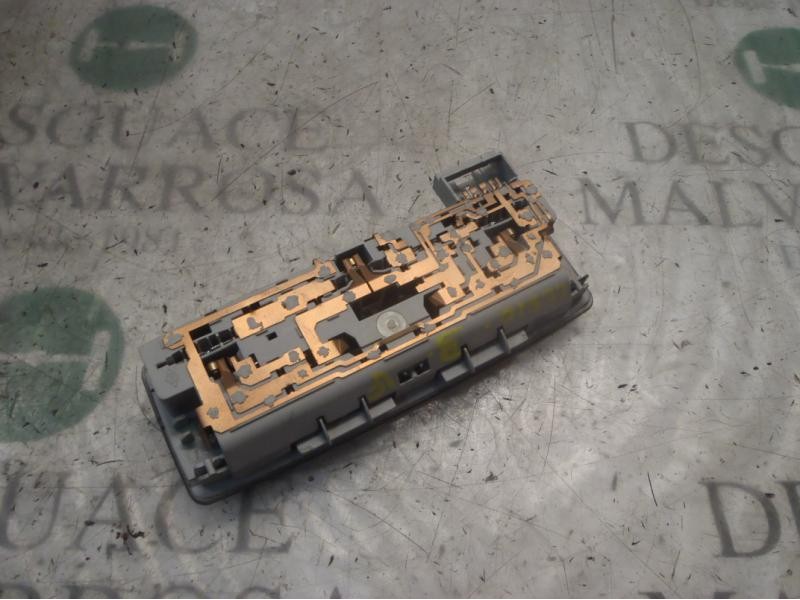 Recambio de piloto interior para renault espace iv (jk0) authentique referencia OEM IAM 8200003037  