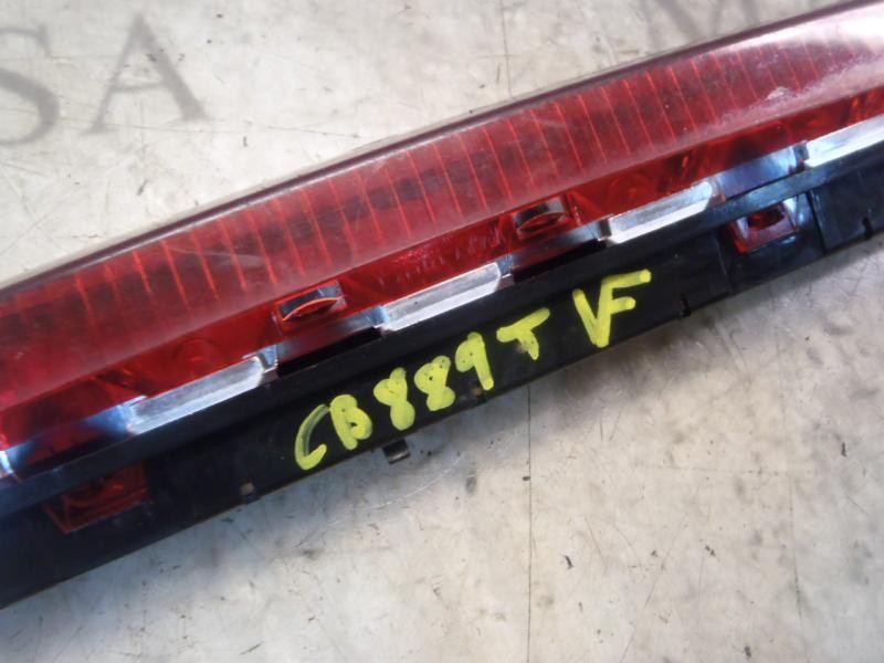 Recambio de piloto trasero central para ford focus berlina (cap) trend referencia OEM IAM   