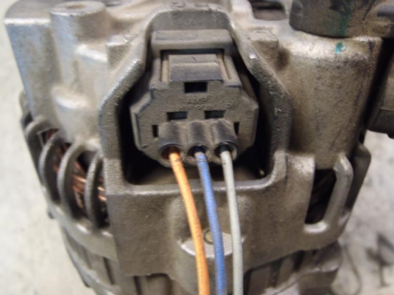 Recambio de alternador para ford fiesta (cbk) ambiente referencia OEM IAM   