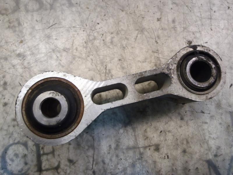 Recambio de soporte motor trasero para nissan primera berlina (p12) acenta referencia OEM IAM   