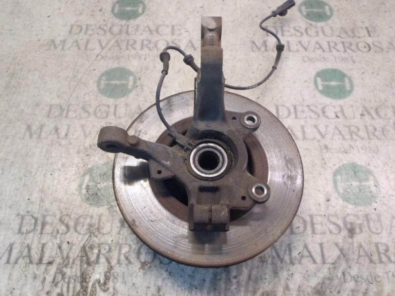 Recambio de mangueta delantera izquierda para renault modus authentique referencia OEM IAM 8200345944  