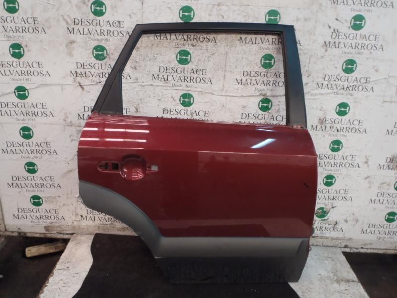 Recambio de puerta trasera derecha para hyundai tucson (jm) 2.0 crdi comfort referencia OEM IAM 770042E050  