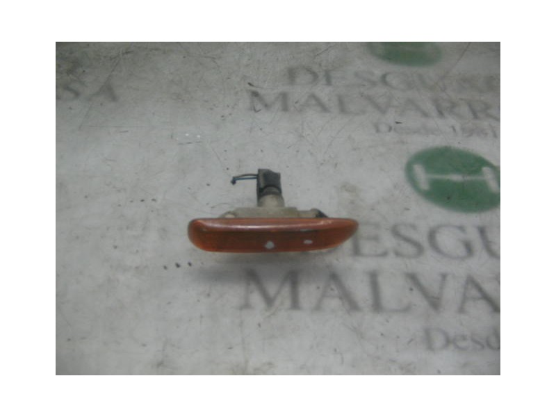 Recambio de piloto lateral izquierdo para bmw serie 3 coupe (e46) 325 ci referencia OEM IAM 63138370719  