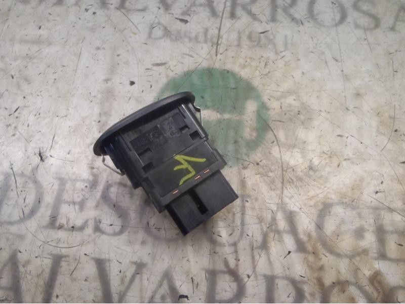 Recambio de mando elevalunas trasero izquierdo para citroën c3 hdi 110 fap exclusive referencia OEM IAM 6552ZG  