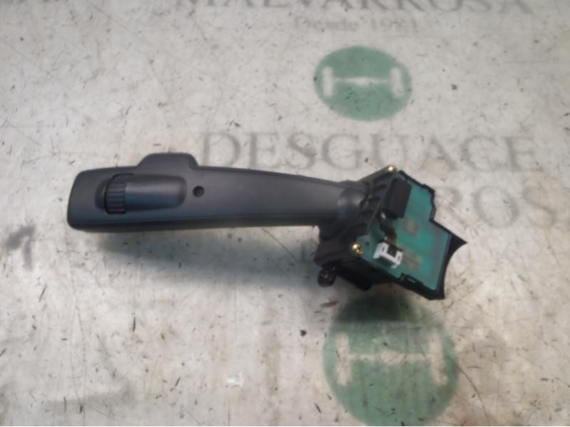 Recambio de mando limpia para volvo v50 familiar 2.0 d kinetic referencia OEM IAM 8682869  17D770