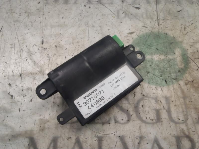 Recambio de modulo electronico para volvo v50 familiar 2.0 d kinetic referencia OEM IAM 30710071  30710071