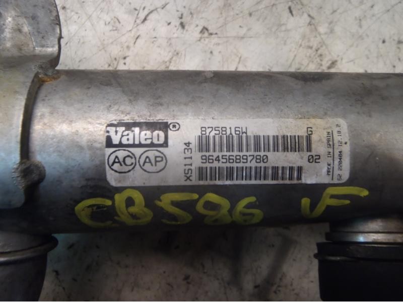 Recambio de enfriador egr para volvo v50 familiar 2.0 d kinetic referencia OEM IAM 8653691  