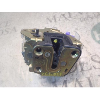 CERRADURA PUERTA TRASERA DERECHA 82502AA210 