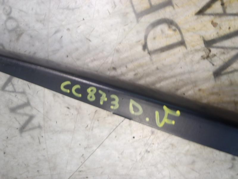 Recambio de brazo limpia delantero derecho para bmw serie 3 compact (e46) 316ti referencia OEM IAM 61617007128  