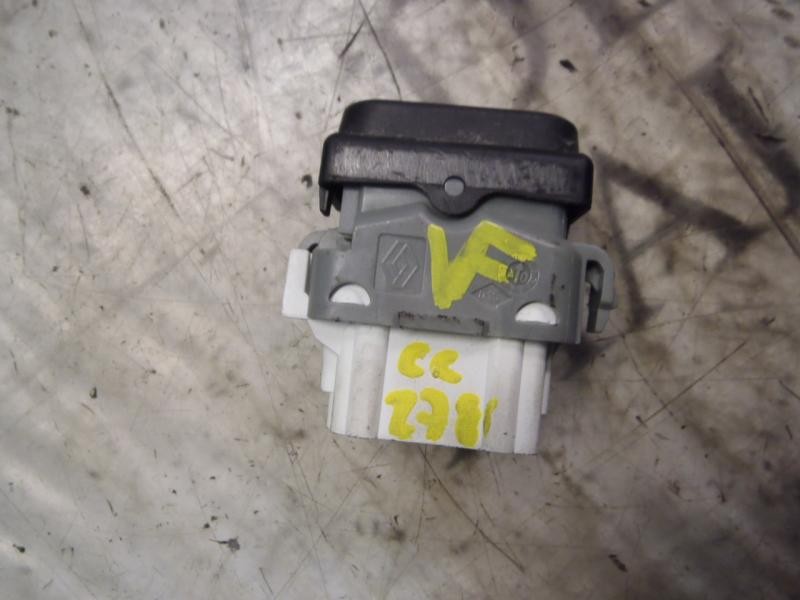 Recambio de modulo electronico para nissan primera berlina (p12) acenta referencia OEM IAM   