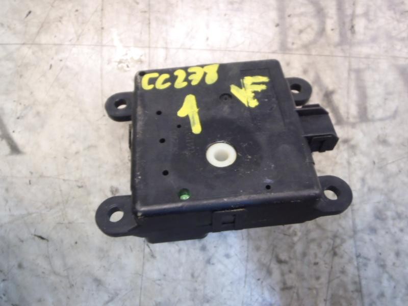 Recambio de motor apertura trampillas climatizador para nissan primera berlina (p12) acenta referencia OEM IAM   