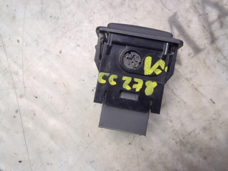 Recambio de modulo electronico para nissan primera berlina (p12) acenta referencia OEM IAM   