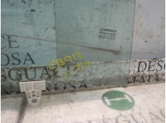 Recambio de cristal puerta trasero derecho para renault megane iii sport tourer dynamique referencia OEM IAM 823000026R   2