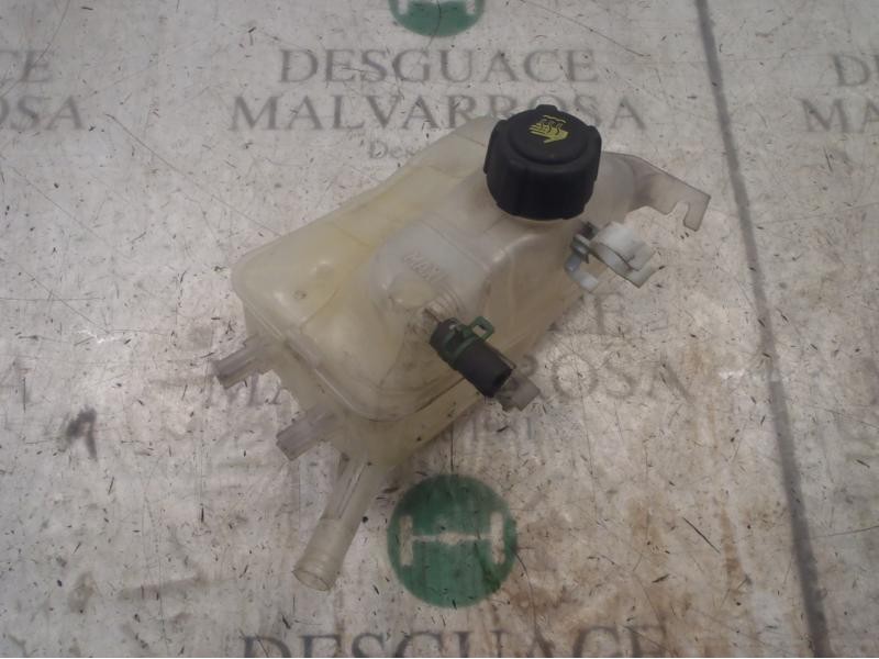 Recambio de deposito expansion para renault megane iii sport tourer dynamique referencia OEM IAM 217100005R  