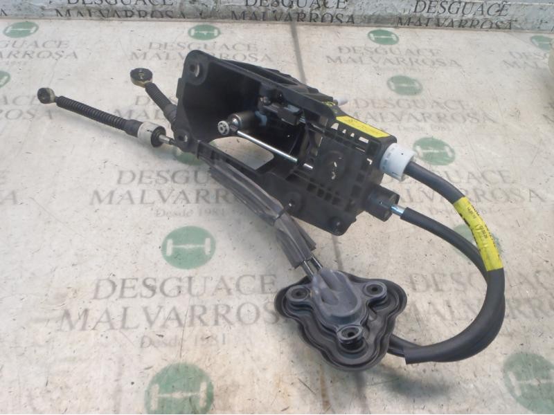 Recambio de palanca cambio para renault megane iii sport tourer dynamique referencia OEM IAM 8201062921  