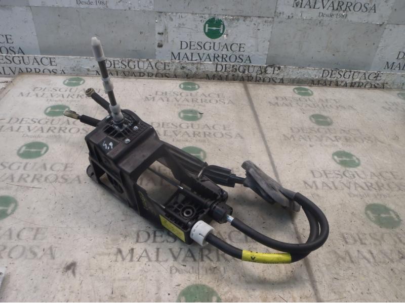 Recambio de palanca cambio para renault megane iii sport tourer dynamique referencia OEM IAM 8201062921  