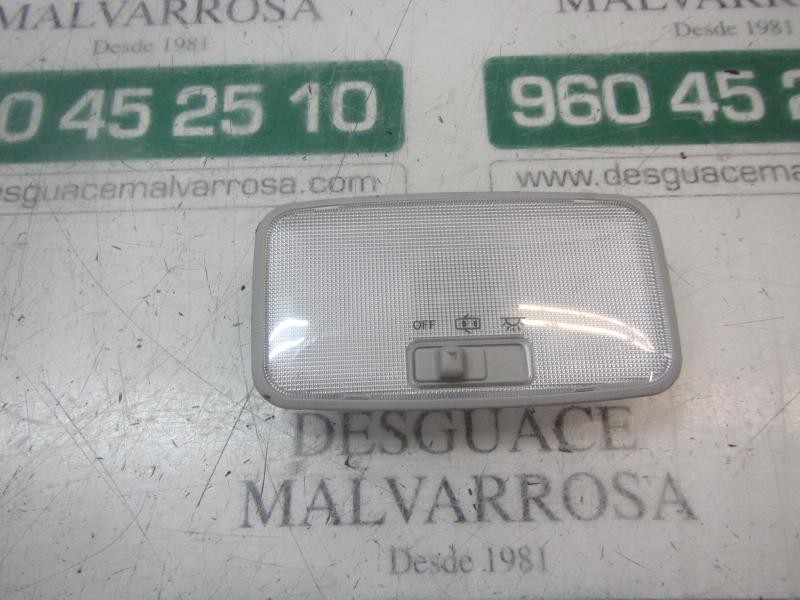 Recambio de piloto interior para toyota rav4 hybrid fwd referencia OEM IAM 8124035020B0  