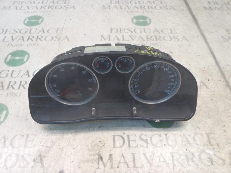 Recambio de cuadro instrumentos para volkswagen passat berlina (3b3) comfortline referencia OEM IAM 3B0920826X  
