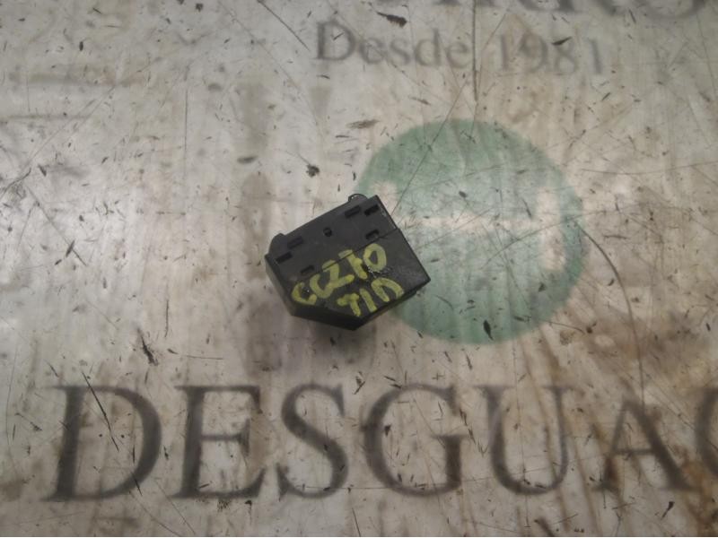 Recambio de mando elevalunas trasero derecho para volkswagen passat berlina (3b3) comfortline referencia OEM IAM 3B0959855B01C  