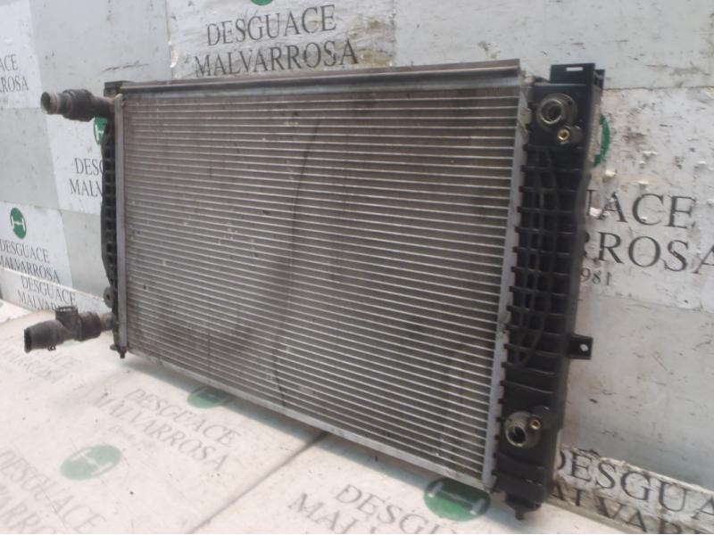 Recambio de radiador agua para volkswagen passat berlina (3b3) comfortline referencia OEM IAM 8D0121251BC  