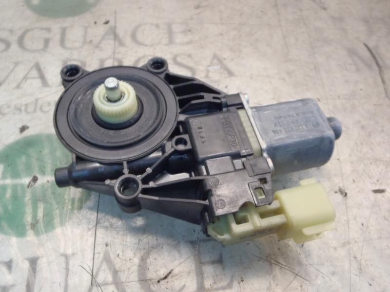 Recambio de motor elevalunas delantero izquierdo para ford fiesta (cb1) ghia referencia OEM IAM   