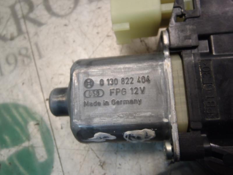 Recambio de motor elevalunas delantero izquierdo para ford fiesta (cb1) ghia referencia OEM IAM   