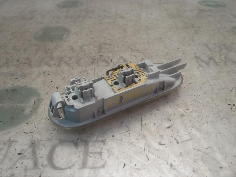 Recambio de piloto interior para renault modus authentique referencia OEM IAM 8200074362  