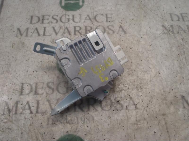 Recambio de modulo electronico para toyota yaris active referencia OEM IAM   