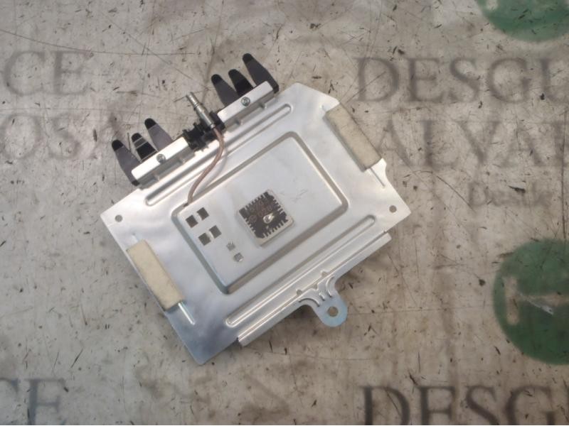 Recambio de antena para mercedes-benz clase cl (w215) coupe 500 (215.375) referencia OEM IAM A2158200375 A2158200375 