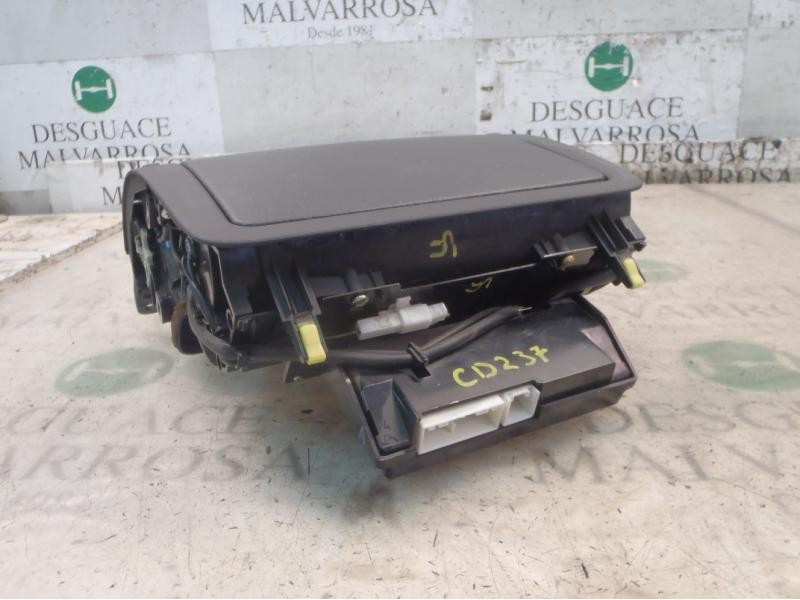 Recambio de mando multifuncion para toyota avensis berlina (t25) 1.8 sol sedán (4-ptas.) referencia OEM IAM 8611120010  