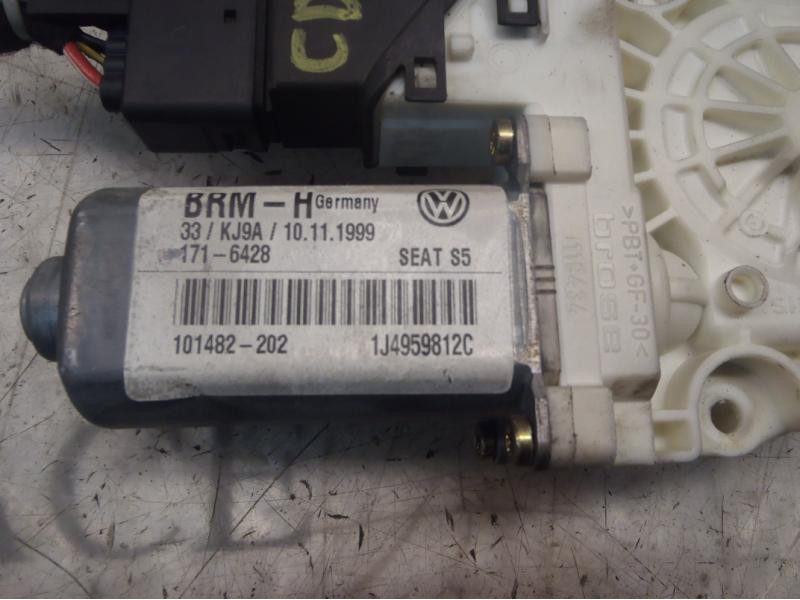 Recambio de motor elevalunas trasero derecho para seat leon (1m1) signo referencia OEM IAM   