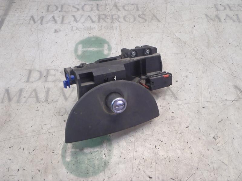 Recambio de maneta porton para opel meriva cosmo referencia OEM IAM   