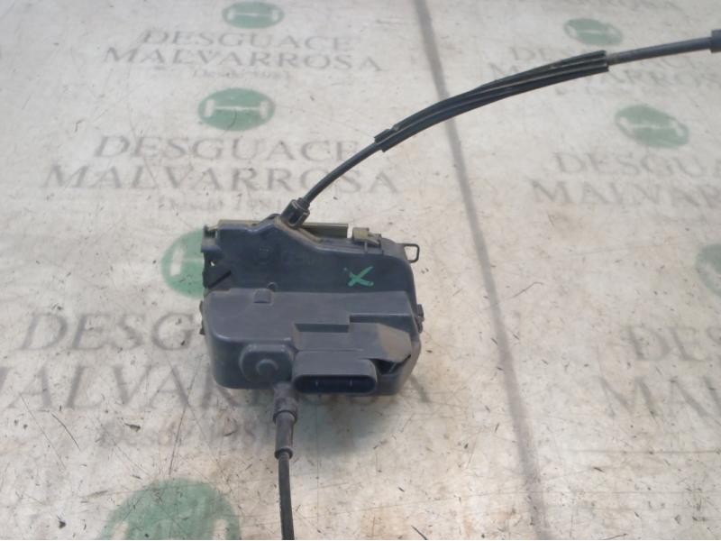 Recambio de cerradura puerta trasera derecha para renault scenic ii confort dynamique referencia OEM IAM   