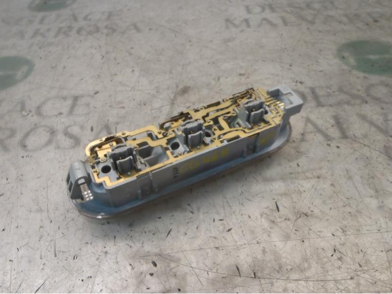 Recambio de piloto interior para renault scenic ii confort dynamique referencia OEM IAM   