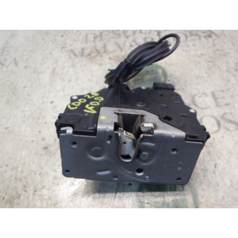 Recambio de cerradura puerta delantera derecha para opel corsa d catch me referencia OEM IAM   