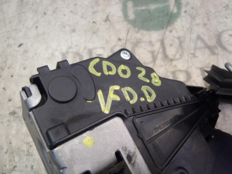 Recambio de cerradura puerta delantera derecha para opel corsa d catch me referencia OEM IAM   