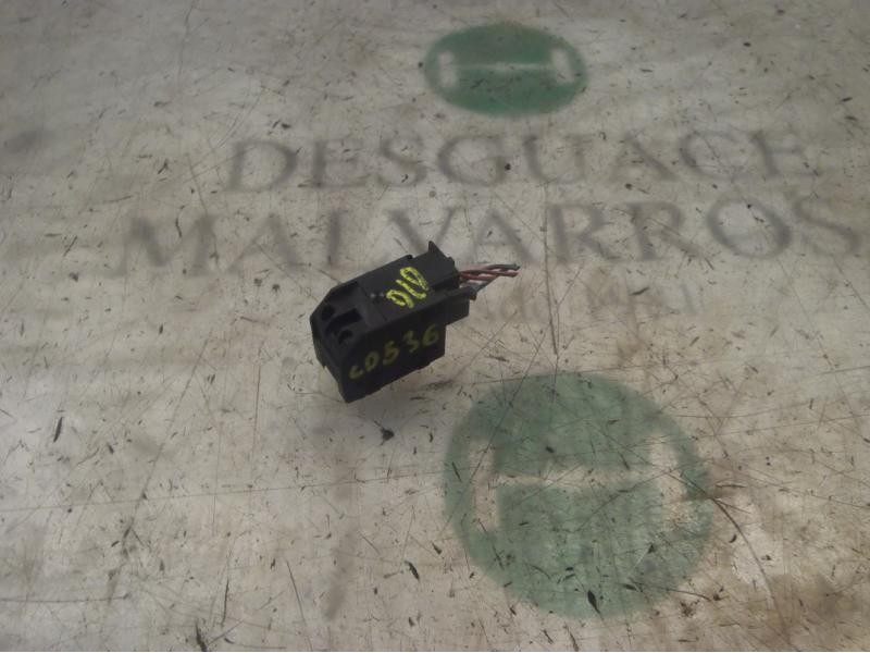 Recambio de mando elevalunas delantero derecho para volkswagen golf iv berlina (1j1) advance referencia OEM IAM   