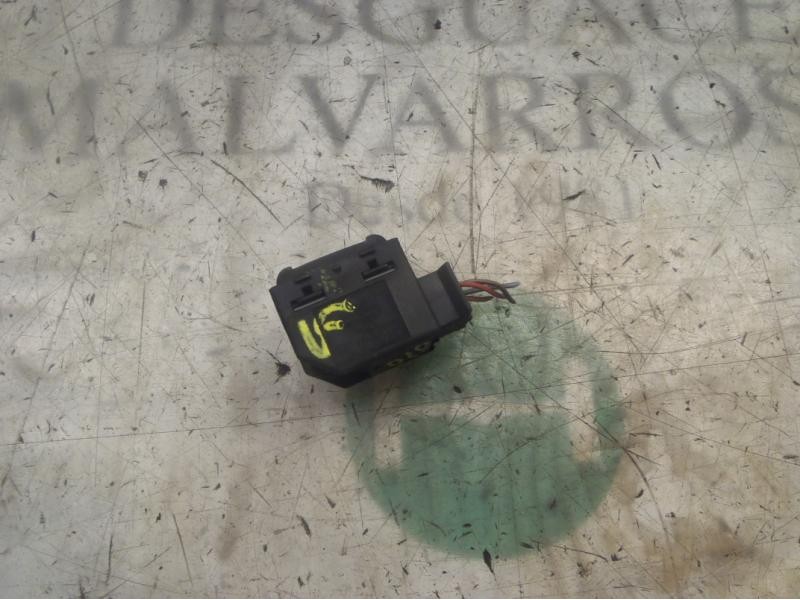 Recambio de mando elevalunas delantero derecho para volkswagen golf iv berlina (1j1) advance referencia OEM IAM   