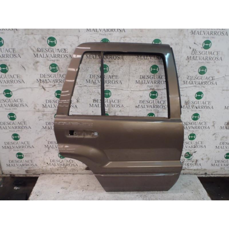 Recambio de puerta trasera derecha para jeep gr.cherokee (wj/wg) 3.1 td laredo referencia OEM IAM   