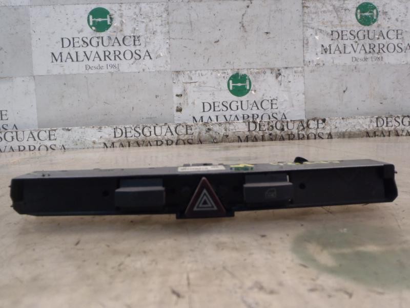 Recambio de warning para opel astra h berlina cosmo referencia OEM IAM   