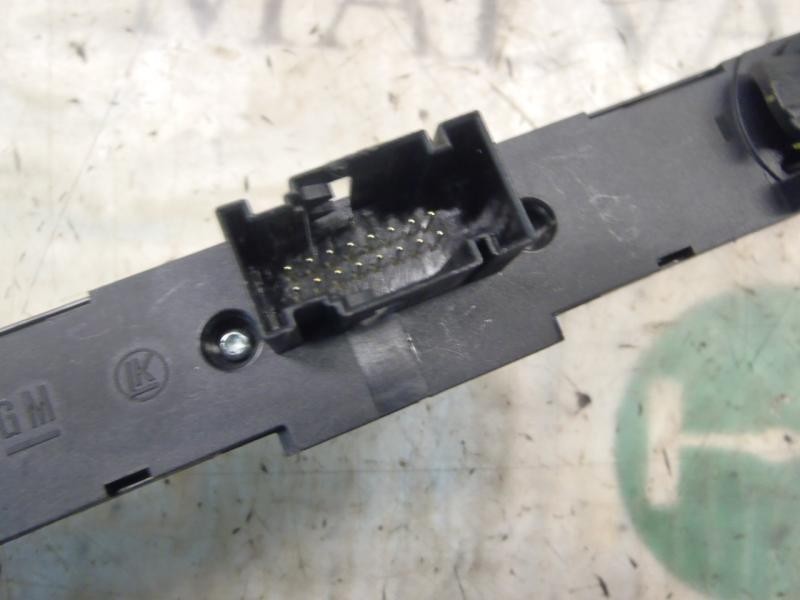 Recambio de warning para opel astra h berlina cosmo referencia OEM IAM   