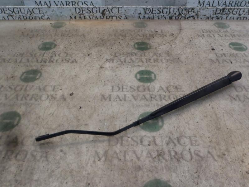 Recambio de brazo limpia delantero derecho para citroën c2 vtr referencia OEM IAM   