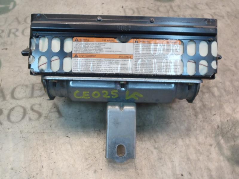 Recambio de airbag delantero derecho para nissan micra (k12e) acenta referencia OEM IAM   
