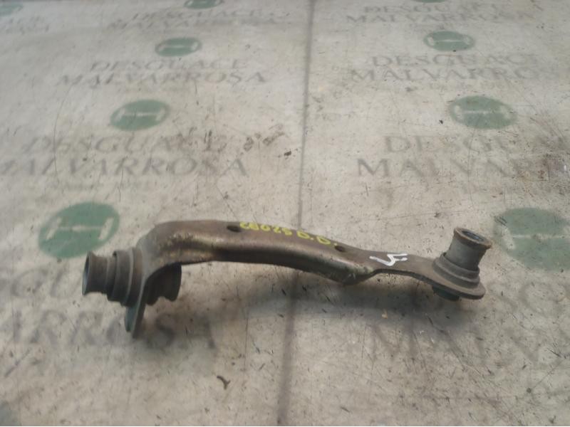 Recambio de brazo suspension superior delantero derecho para nissan micra (k12e) acenta referencia OEM IAM   