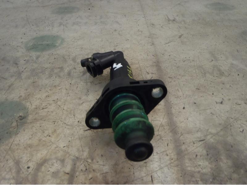 Recambio de bomba embrague para skoda fabia (6y2/6y3) classic referencia OEM IAM   
