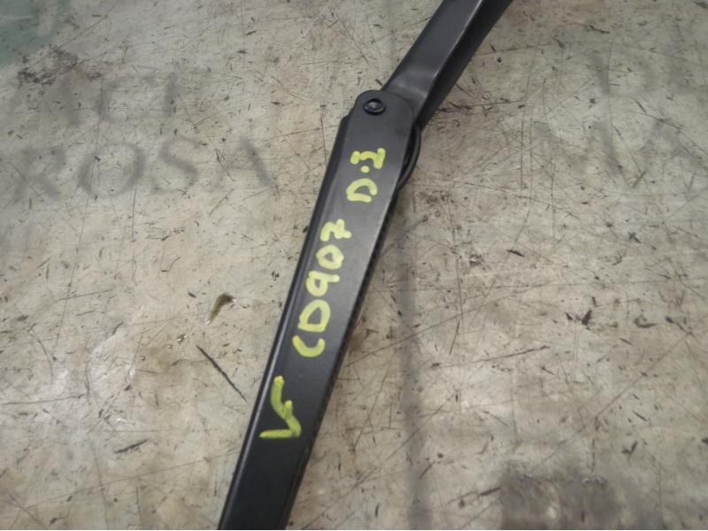 Recambio de brazo limpia delantero izquierdo para land rover freelander (lr2) td4 e referencia OEM IAM LR002244  