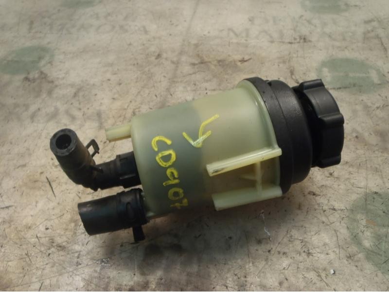 Recambio de deposito servo para land rover freelander (lr2) td4 e referencia OEM IAM LR000578  