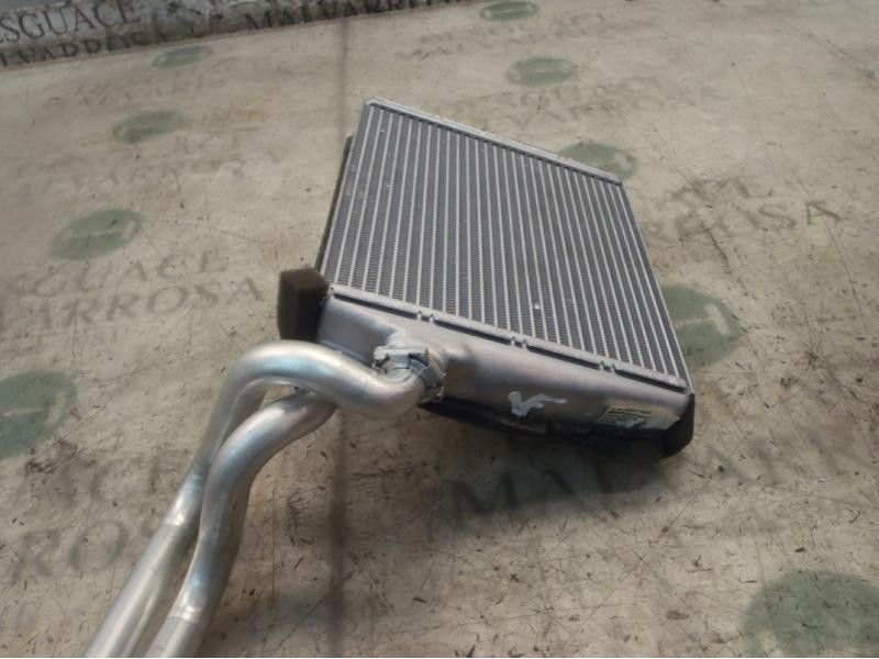Recambio de radiador calefaccion / aire acondicionado para land rover freelander (lr2) td4 e referencia OEM IAM LR002632  